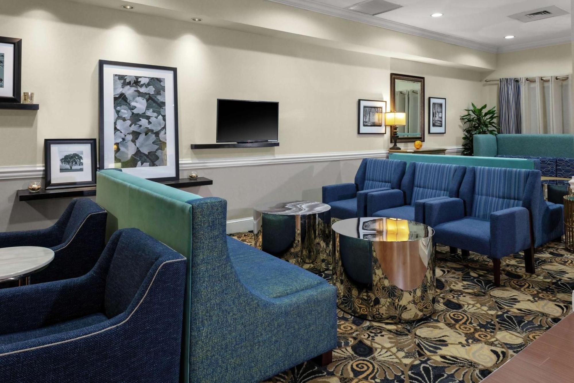 Hampton Inn & Suites Concord-Charlotte Exterior foto