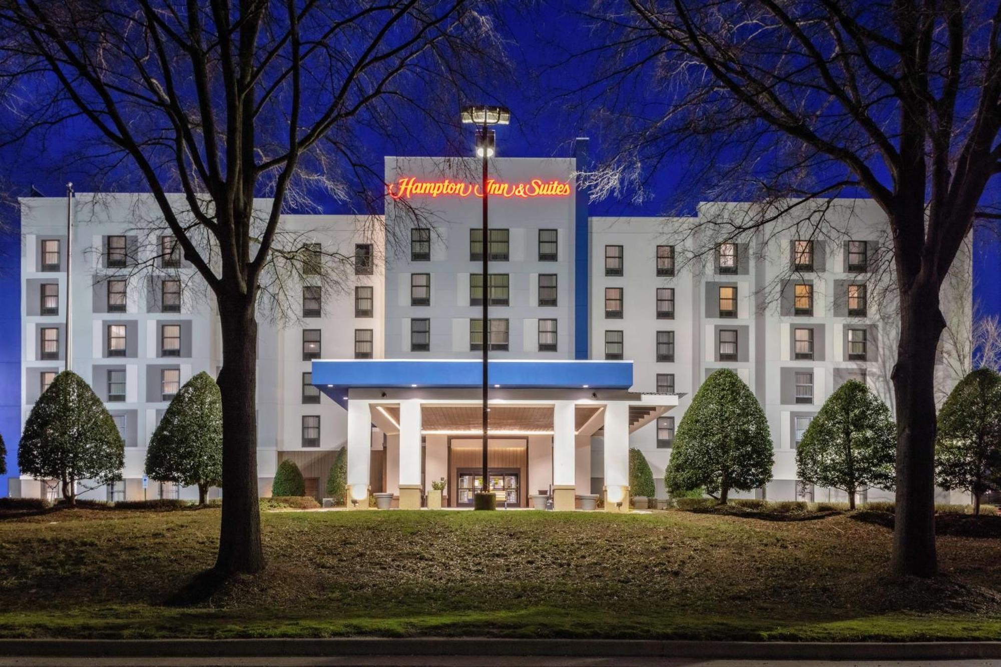 Hampton Inn & Suites Concord-Charlotte Exterior foto