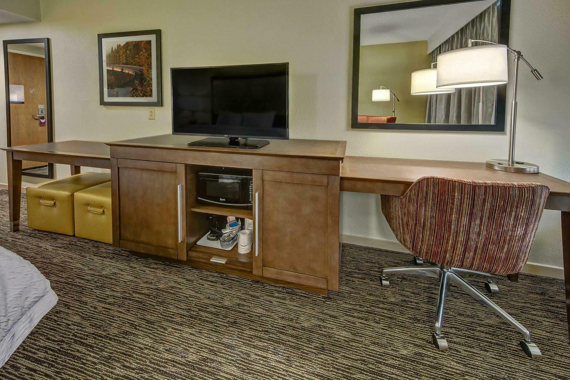 Hampton Inn & Suites Concord-Charlotte Exterior foto